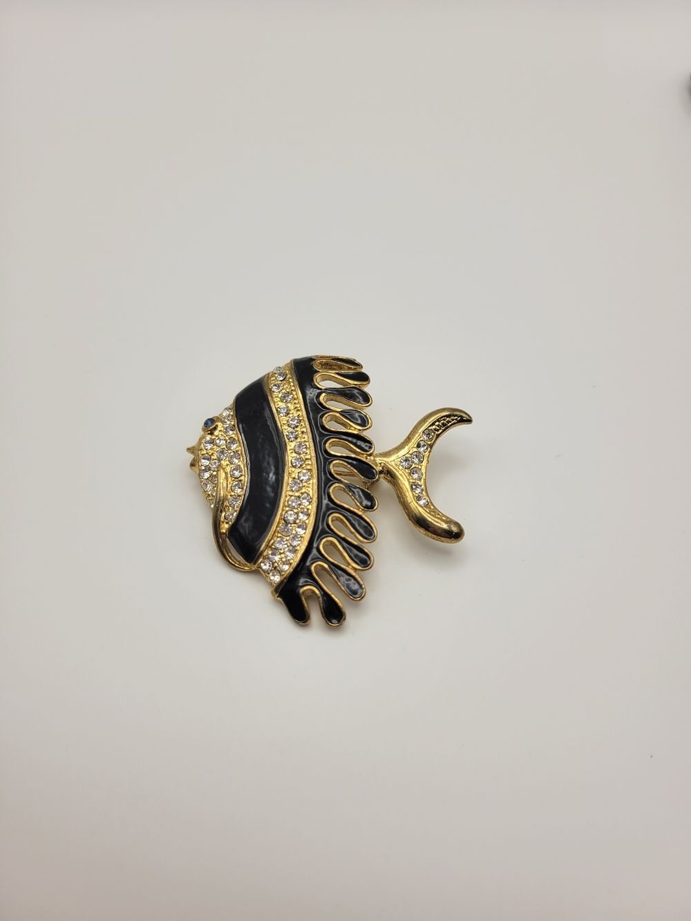 Vintage Black Enamel Crystal Rhinestone Gold Tone Big Fish Brooch Pin ParkLane